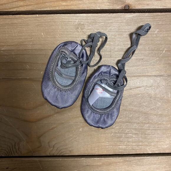 American Girl Doll Isabelle Performance Outfit Retired Girl of the Year 2014 - Picture 3 of 13